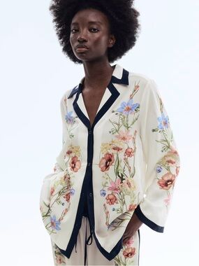 NWT H&M CREAM FLORAL PRINTED LYOCELL RESORT SHIRT SIZE XL